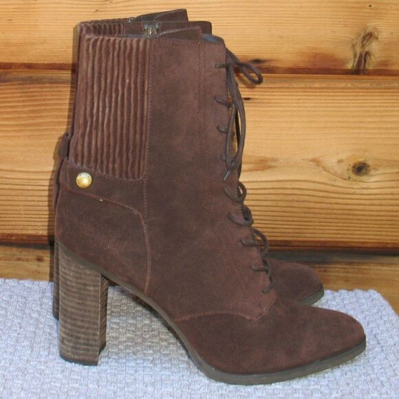 Michael Kors women’s 9.5 Brown Heeled Ankle Boots - Picture 4 of 10